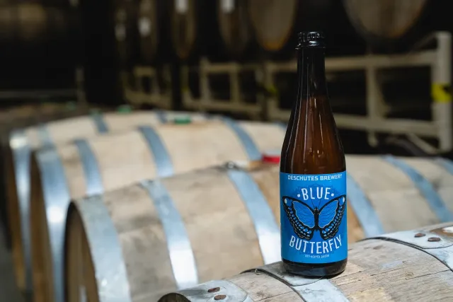 Deschutes Blue Butterfly saison fles 500ml drooggehopte 5,2%