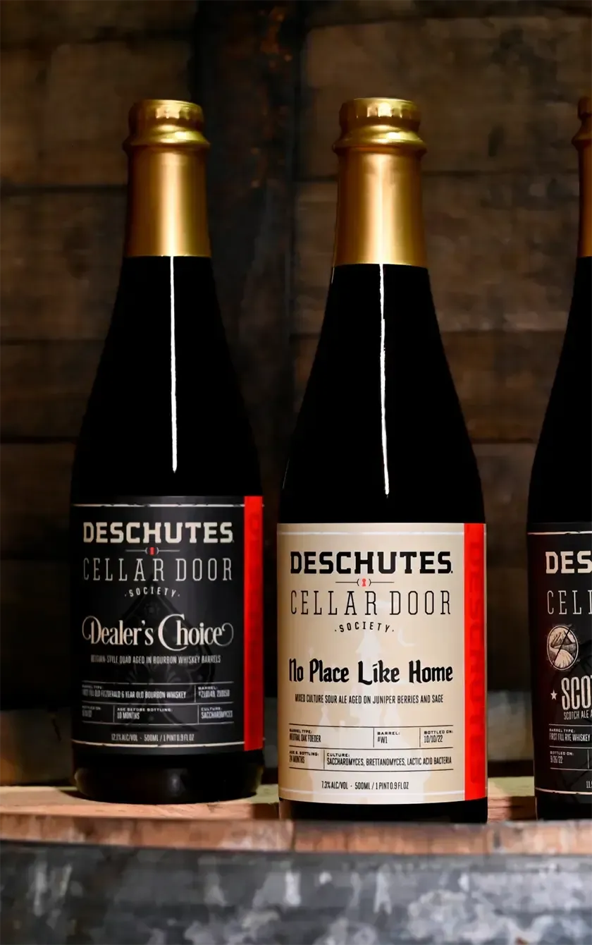 Deschutes Cellar Door Society Pioneer Annual lidmaatschap vatgerijpt
